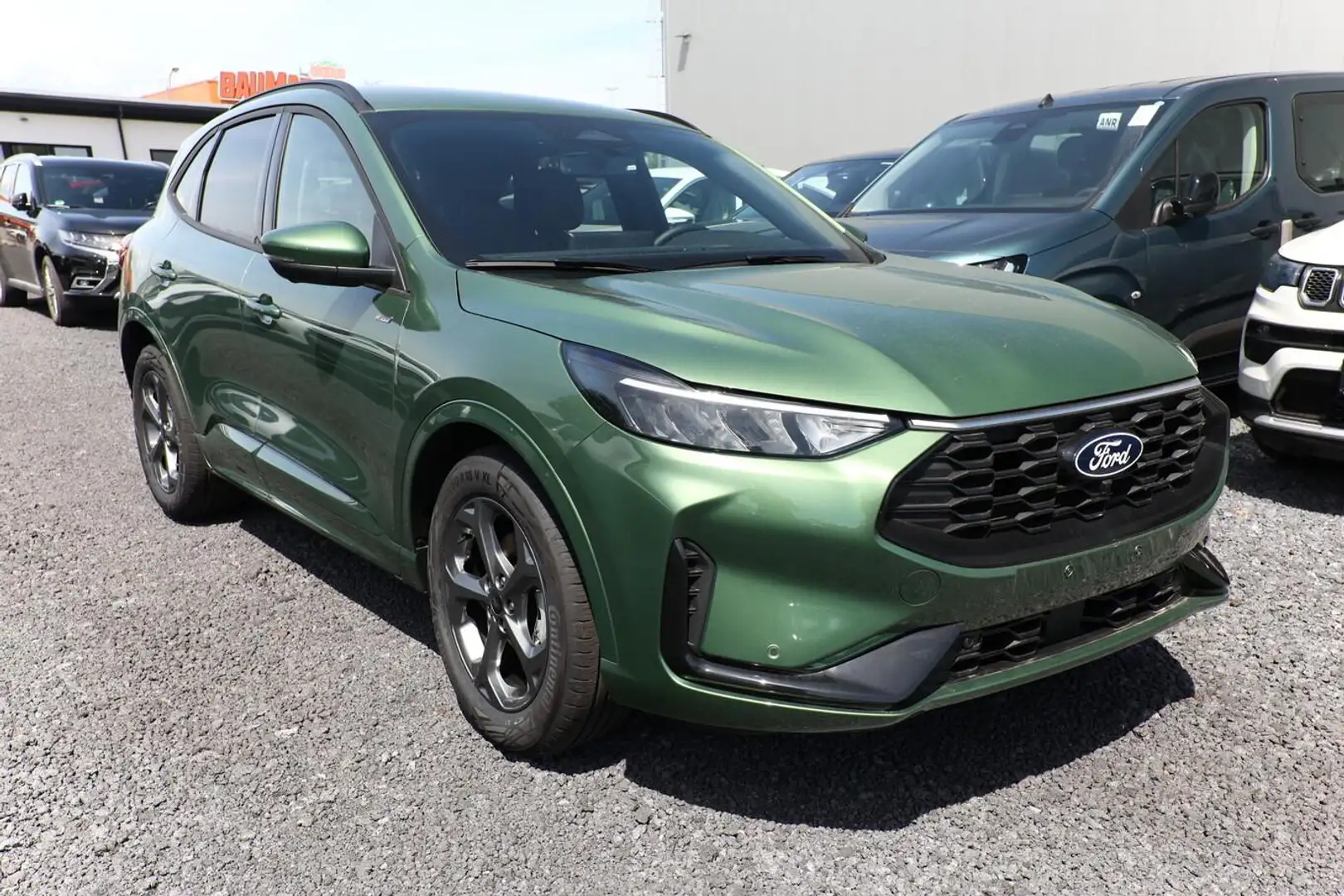 Ford Kuga ST-Line FHEV ACC WinterP TotW Kam 5J-Gar 132 kW... Grün - 2