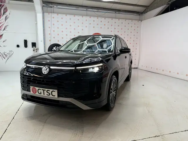 Volkswagen Tayron 1.5eTSILife Trekhaak ACC Carplay WAARBORG TOT 2030