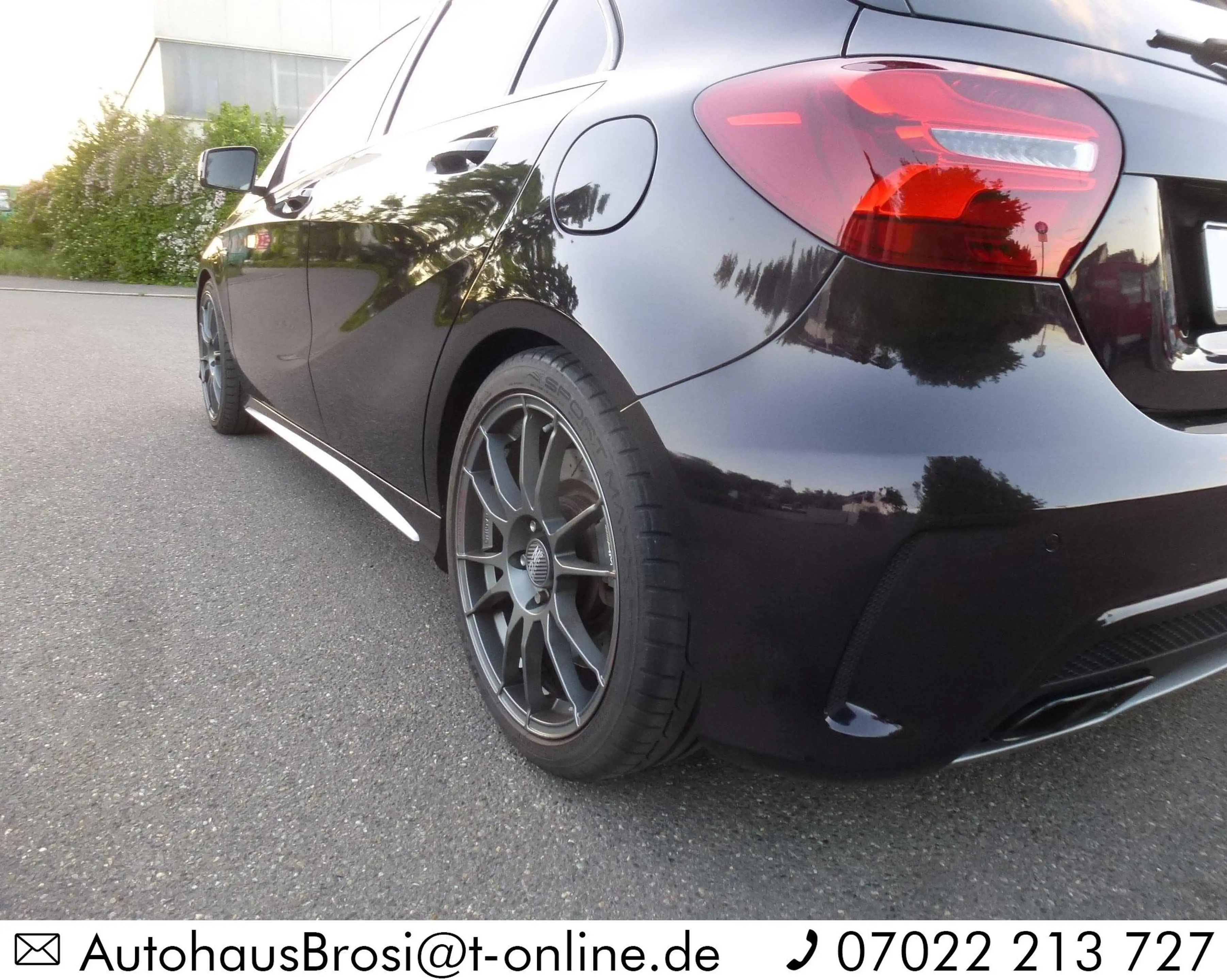 Mercedes-Benz A 45 AMG A 45 AMG 4Matic 410 PS Vmax Pano LED Navi Sport — photo 8