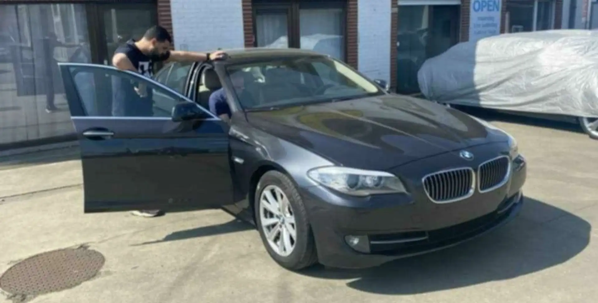 BMW 523 Touring 523iA - 1