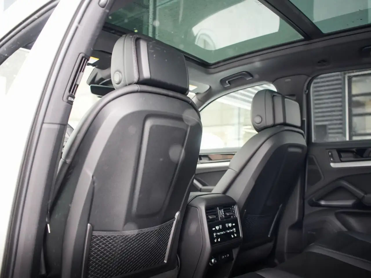 Porsche Cayenne снимка Porsche Cayenne