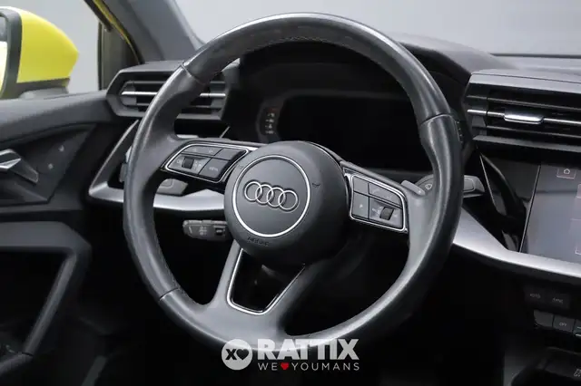 Audi A3 view 9