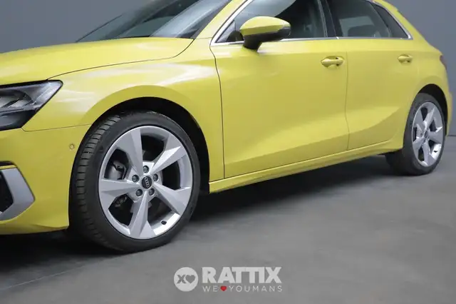 Audi A3 view 4