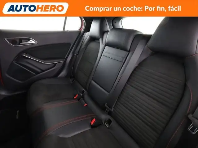 Mercedes-Benz 220 view 15