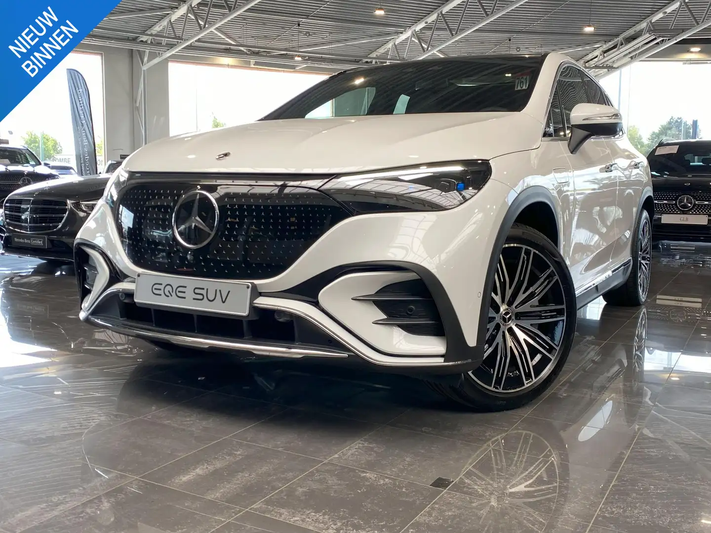 Mercedes-Benz EQE SUV 350+ AMG Line Blanc - 1