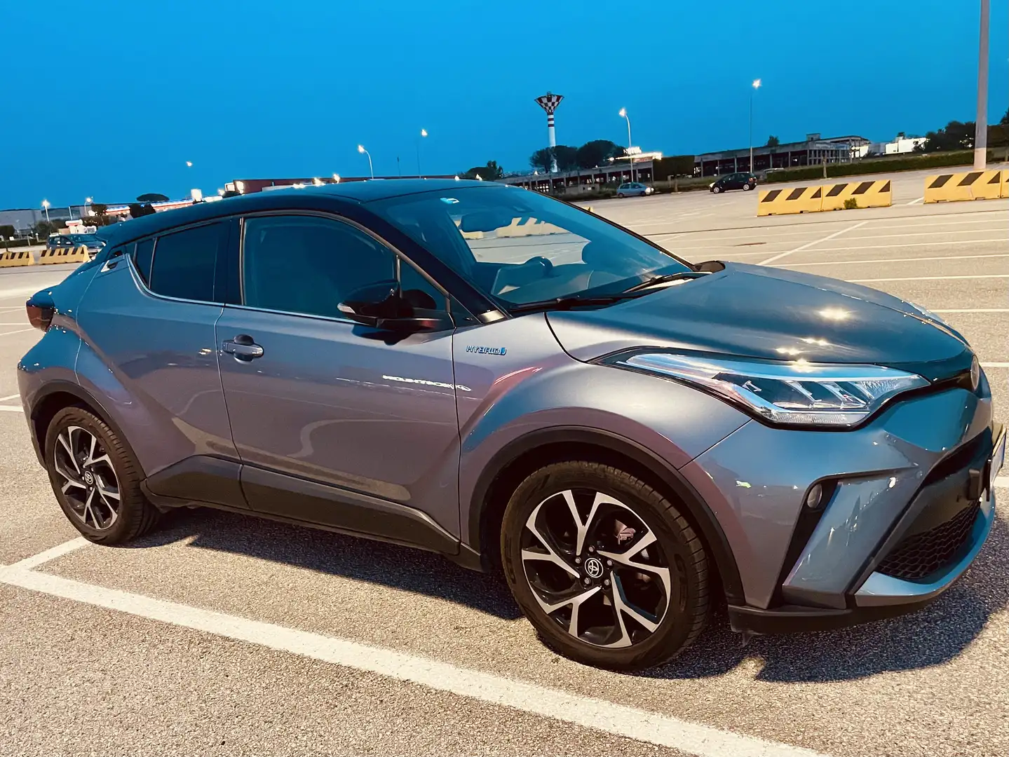 Toyota C-HR 2.0h Comfort e-cvt - 2