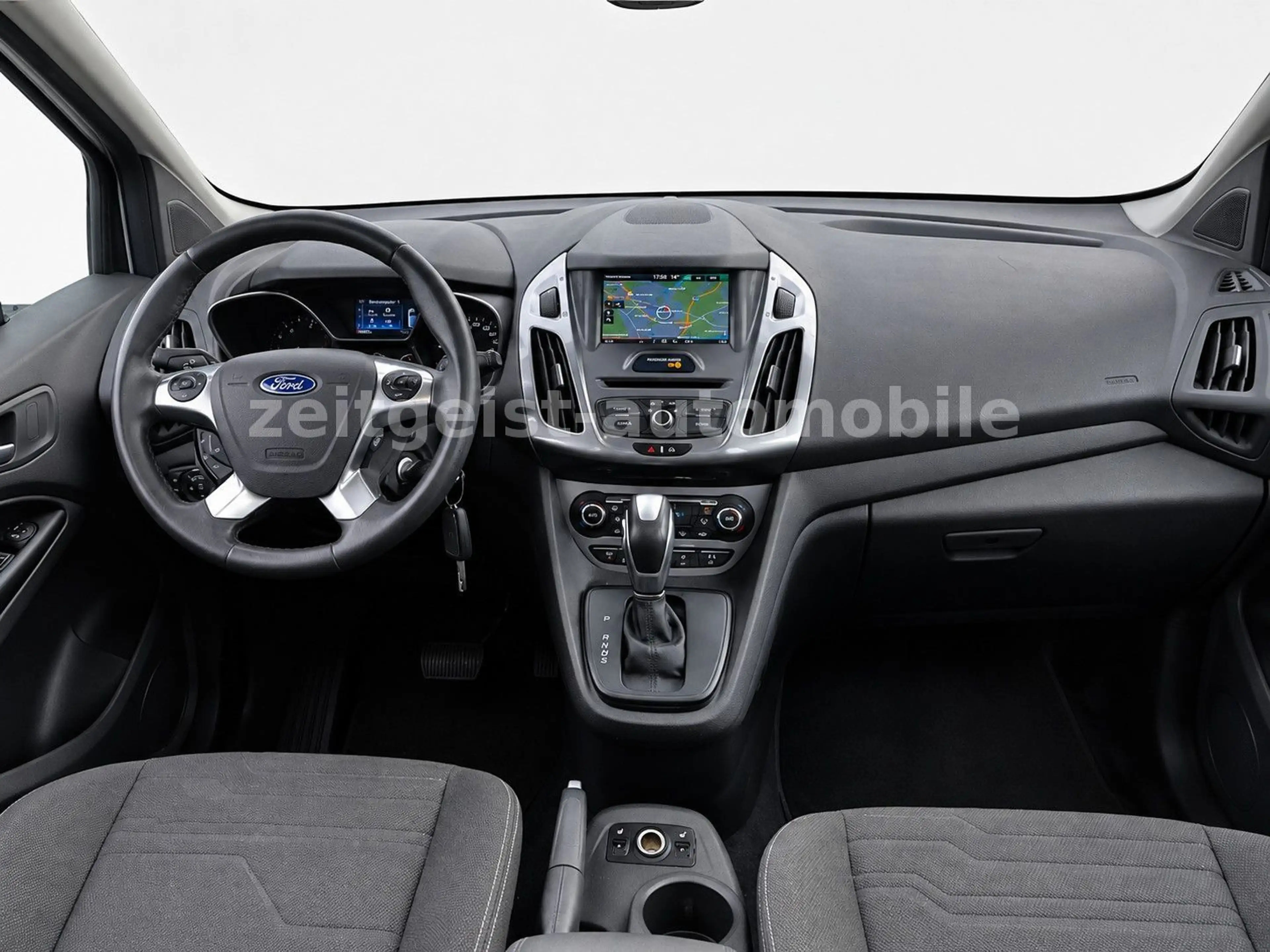 Ford Grand Tourneo Connect Titanium* — photo 10