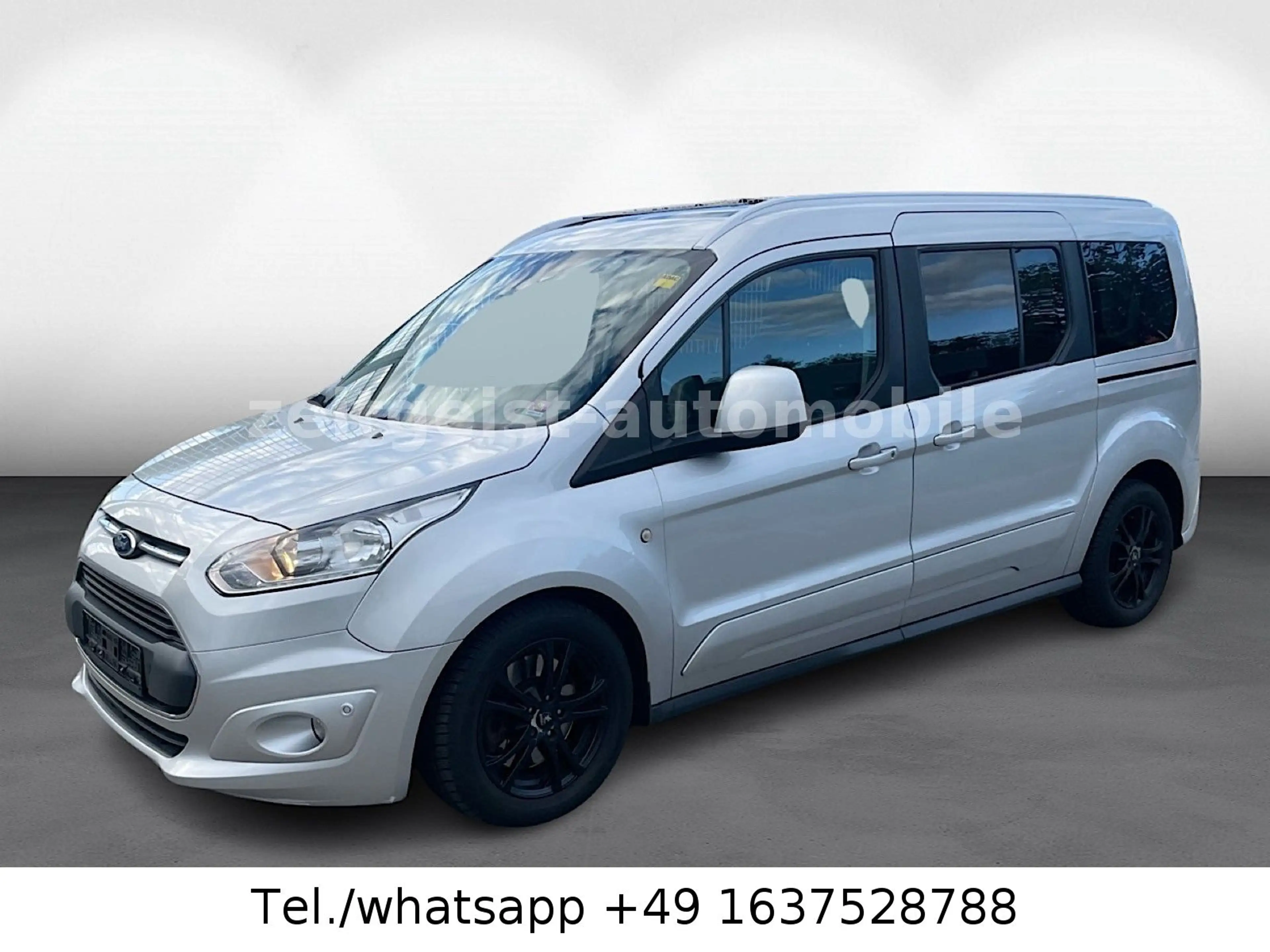 Ford Grand Tourneo Connect Titanium*