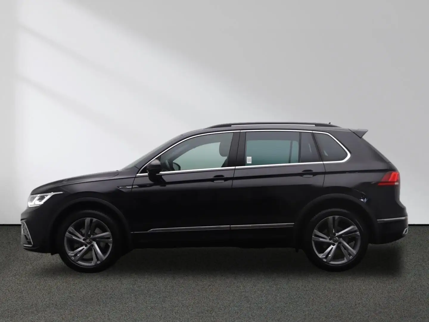 Volkswagen Tiguan R-Line 2.0 TDI DSG 4M CarPlay Matrix AHK Noir - 2