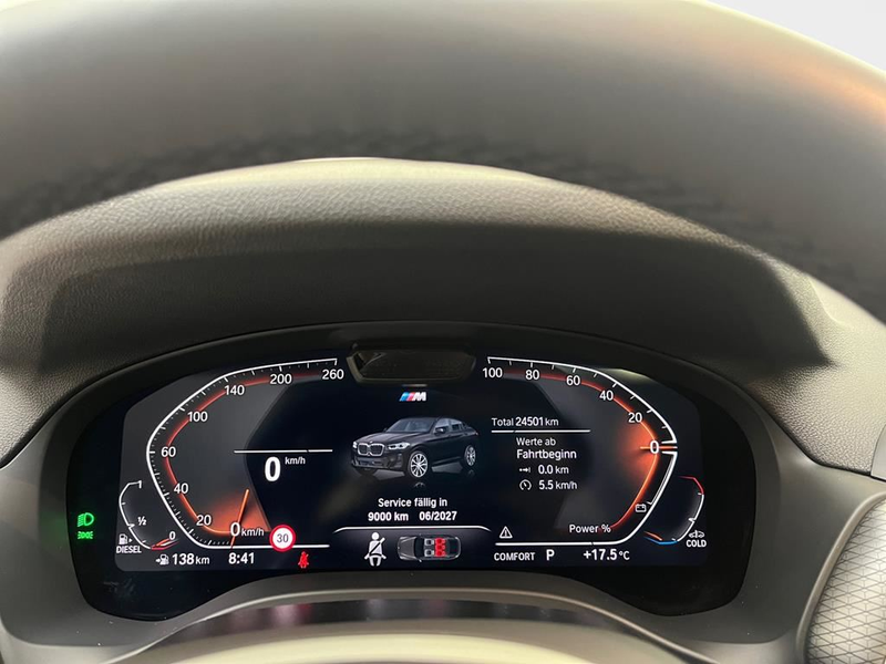 BMW X4 M Sport — photo 13