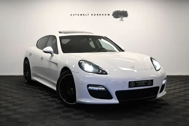 Porsche Panamera 4 S *CHRONO*CARBON*BOSE*S-DACH*SPORTABG