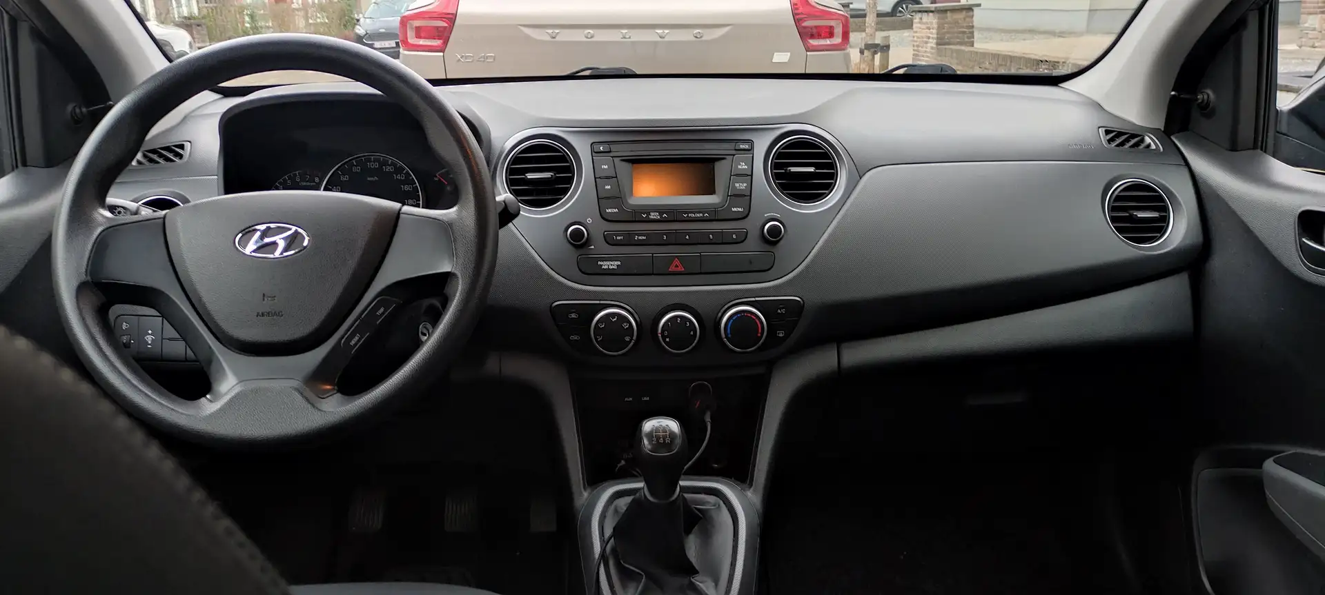 Hyundai i10 i10 1.0 YES! Gris - 2