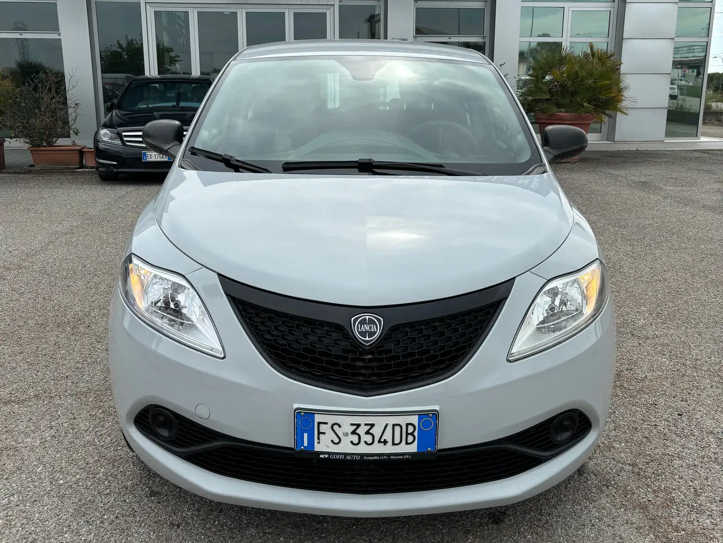 Lancia Ypsilon Ypsilon 1.2 Gold ecochic Gpl 69cv my18 Сірий - 2