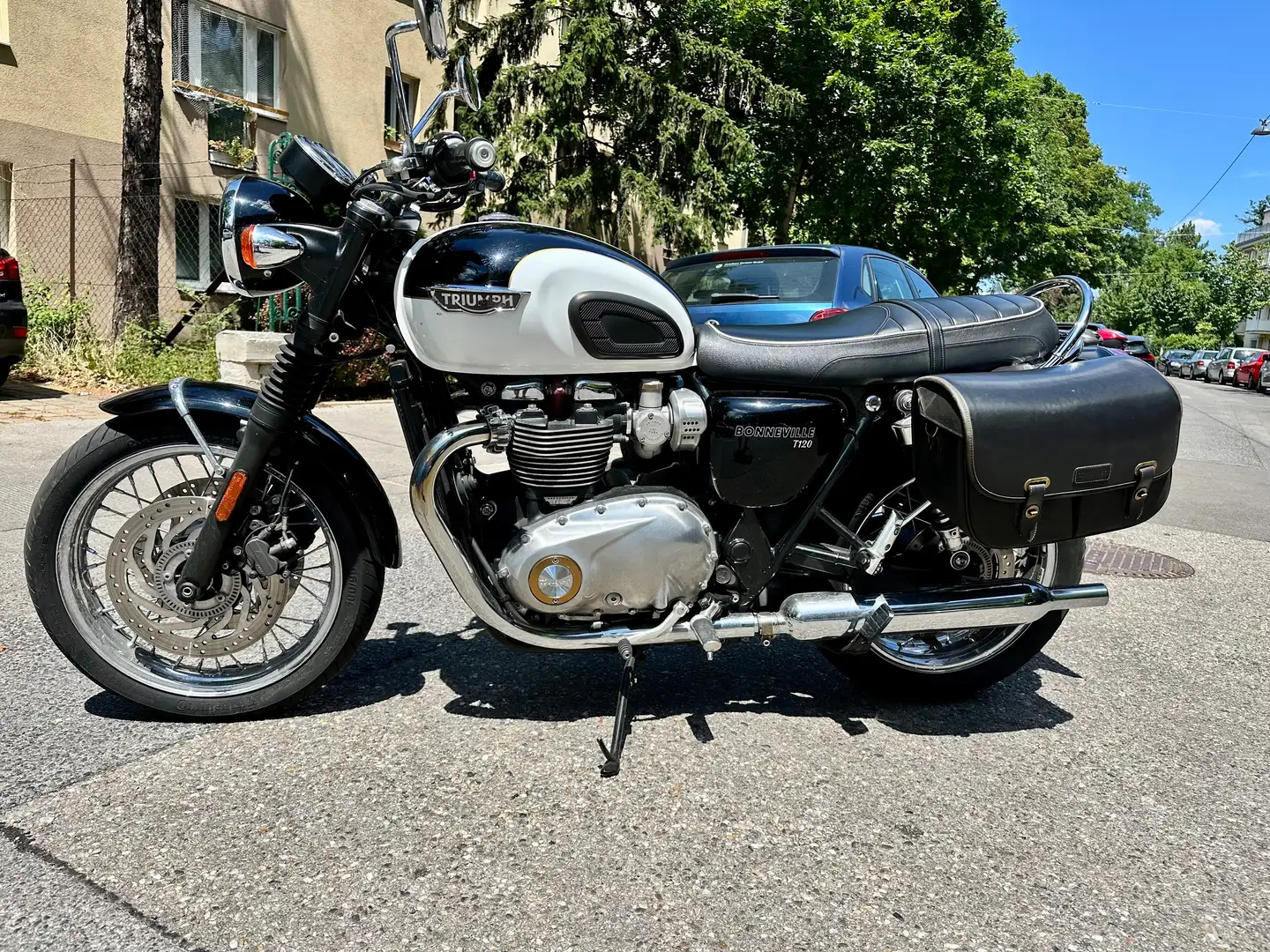 Triumph Bonneville T120 Чёрный - 1