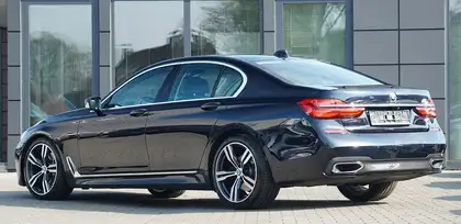 Annonce voiture d'occasion BMW 740 - CARADIZE
