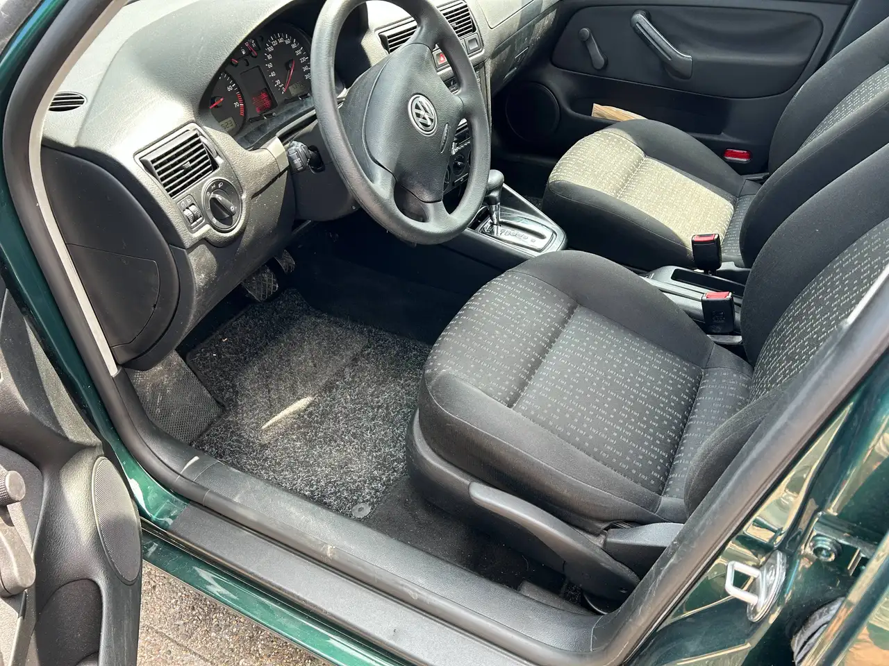 Volkswagen Golf 1.6 Trendline Automaat, foto 6