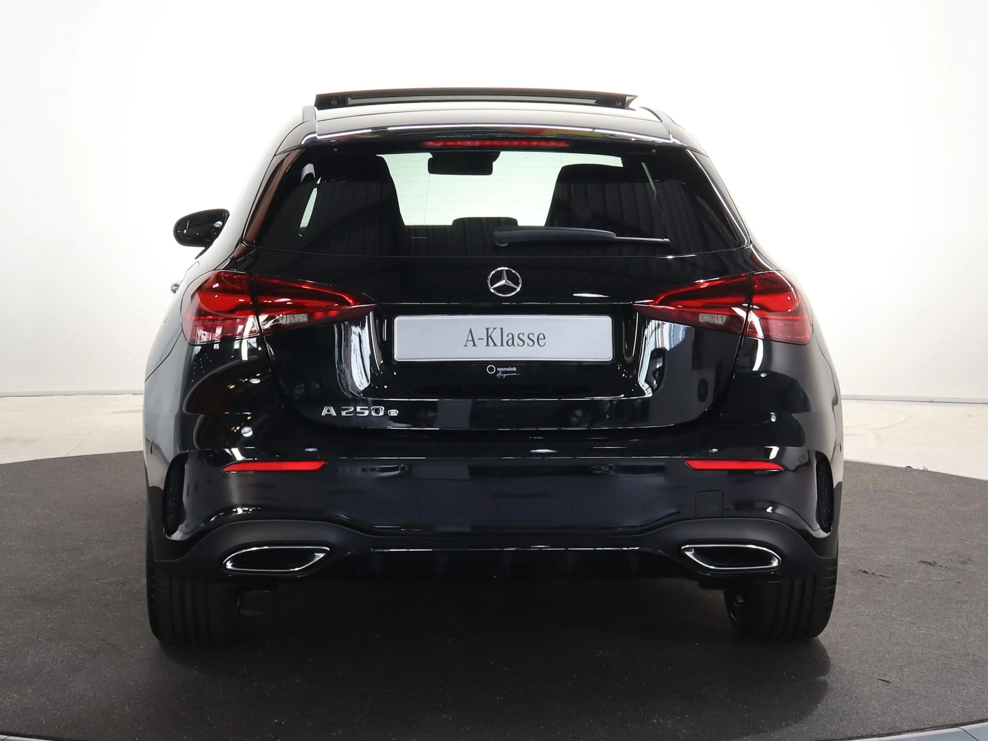 Mercedes-Benz A 250 e Business Solution AMG | Panoramaschuifdak | Prem — photo 4