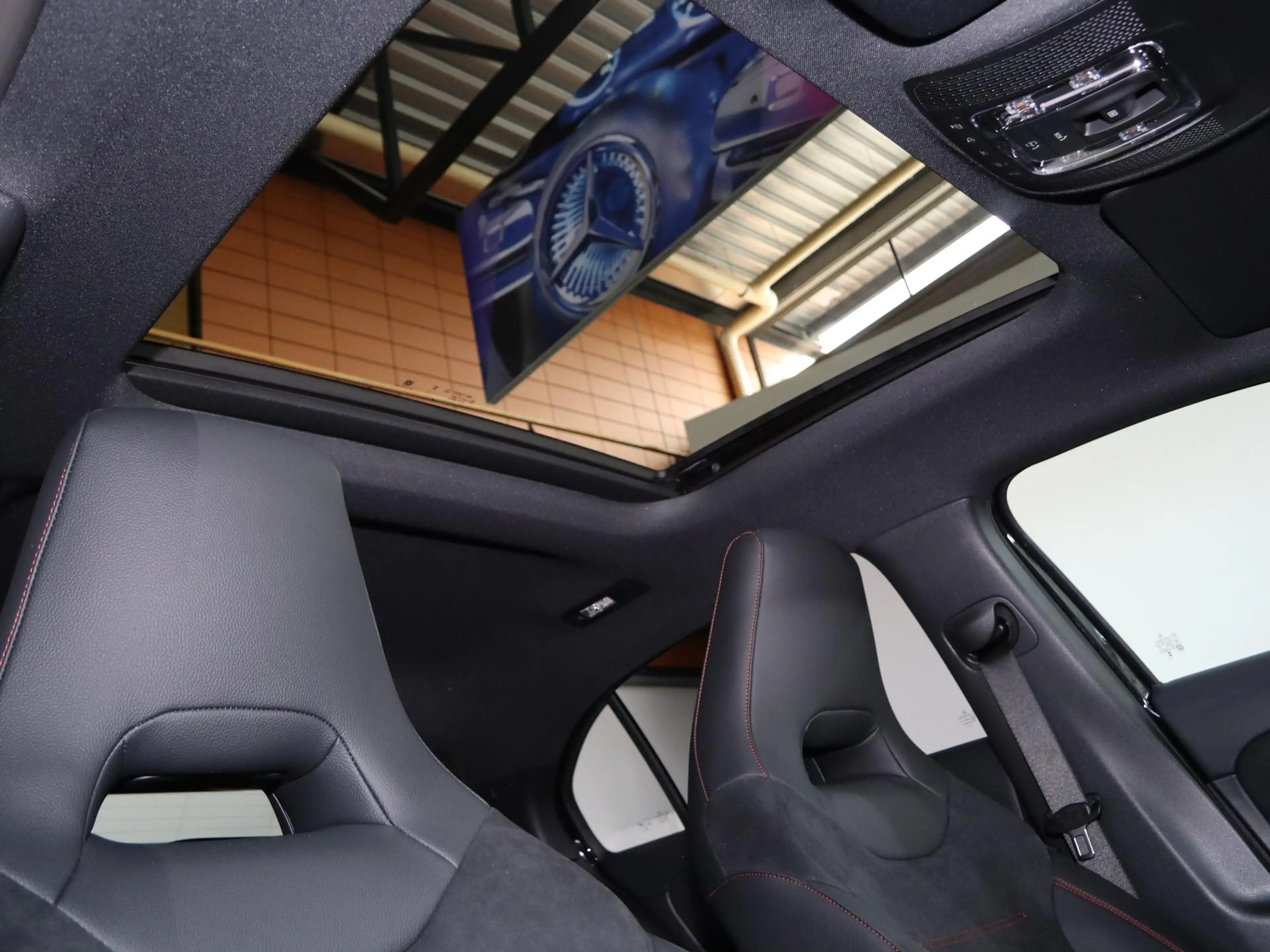 Mercedes-Benz A 250 e Business Solution AMG | Panoramaschuifdak | Prem — photo 10
