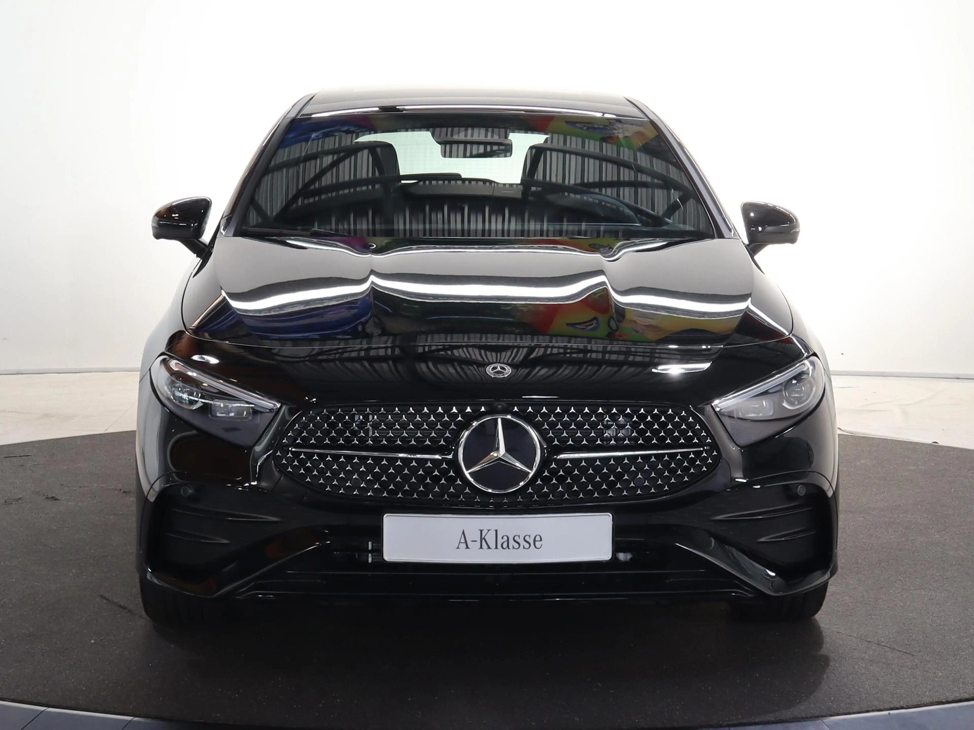 Mercedes-Benz A 250 e Business Solution AMG | Panoramaschuifdak | Prem — photo 3