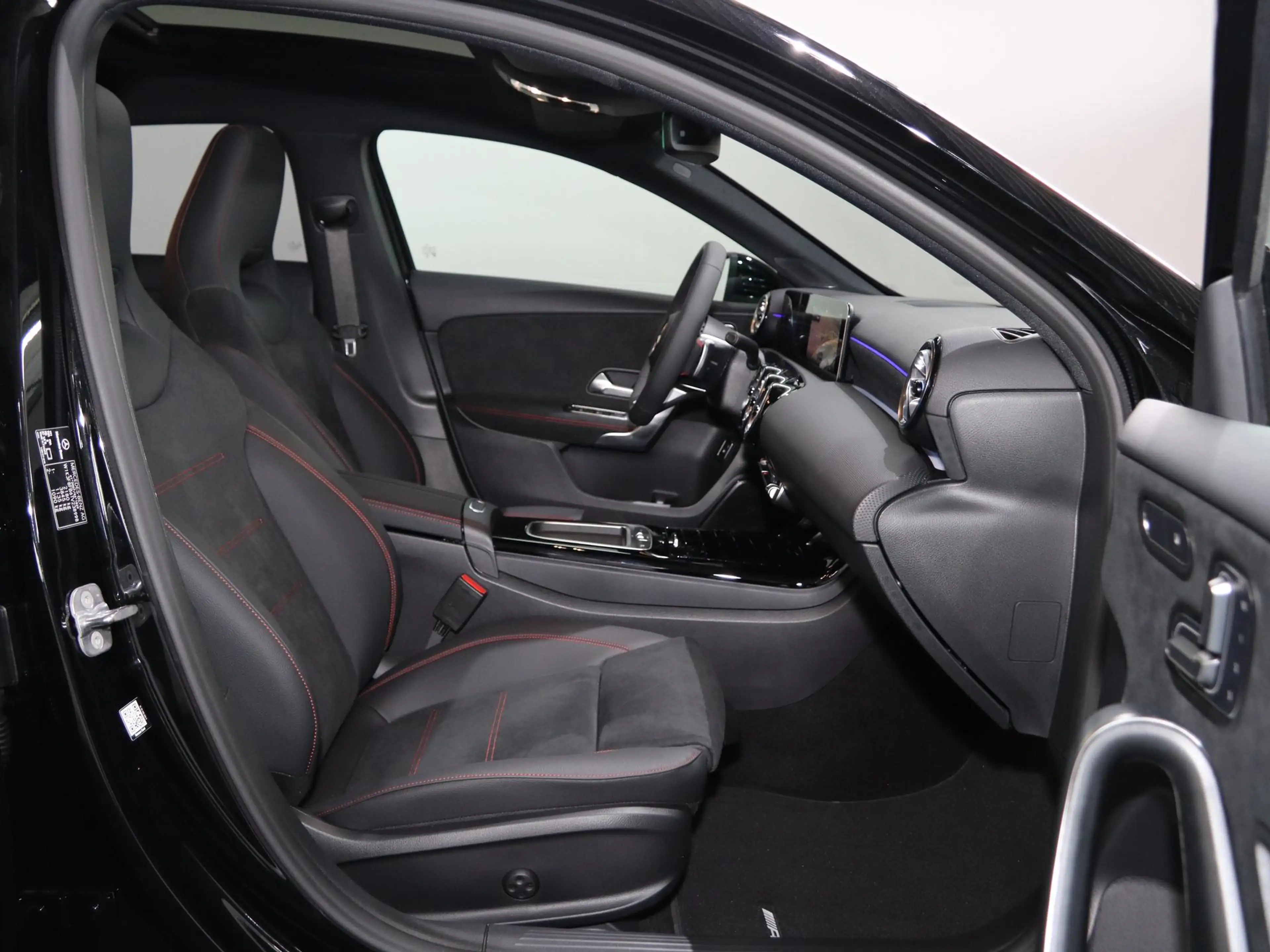 Mercedes-Benz A 250 e Business Solution AMG | Panoramaschuifdak | Prem — photo 9