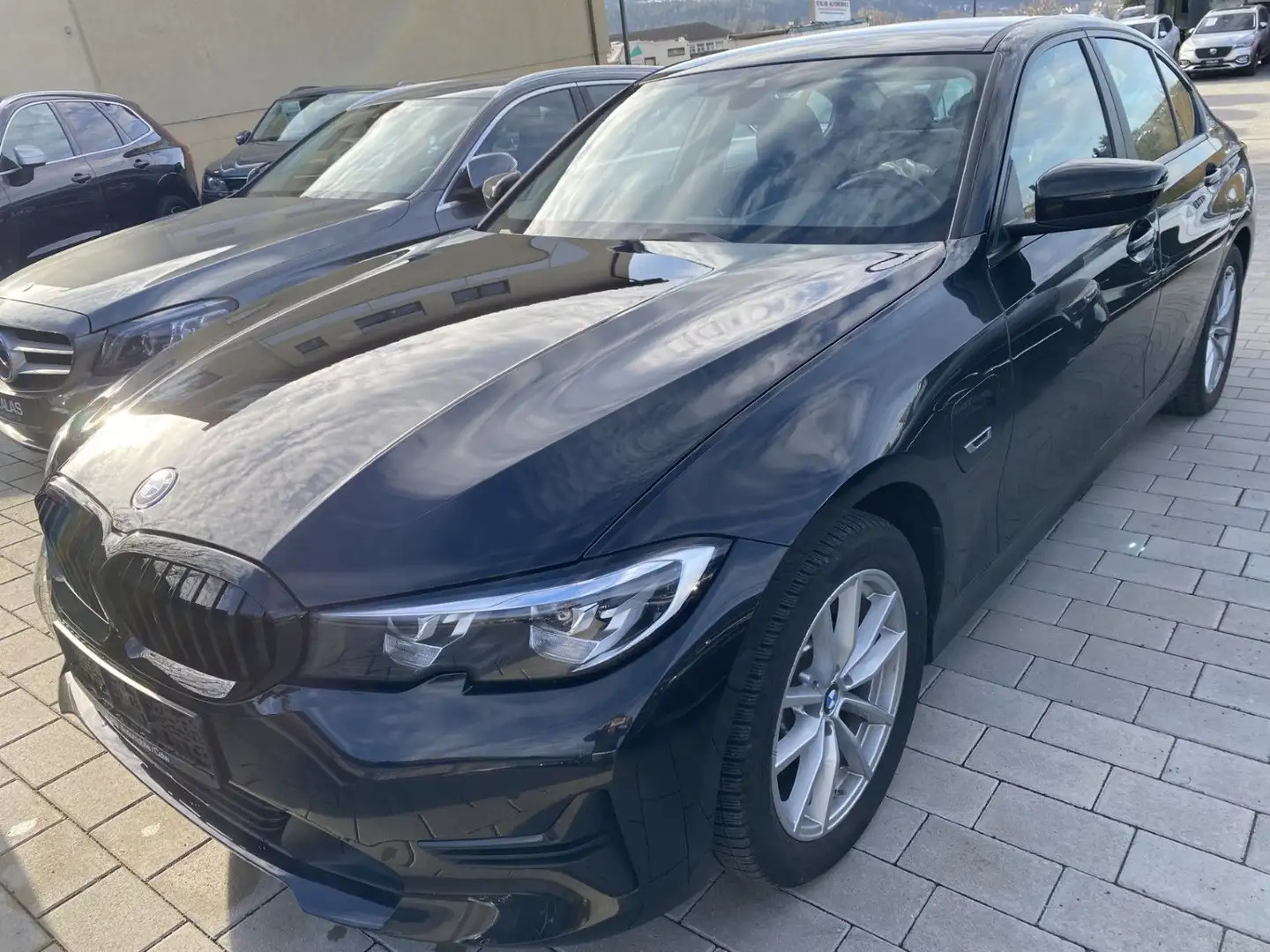 BMW 320 e Lim. Noir - 2
