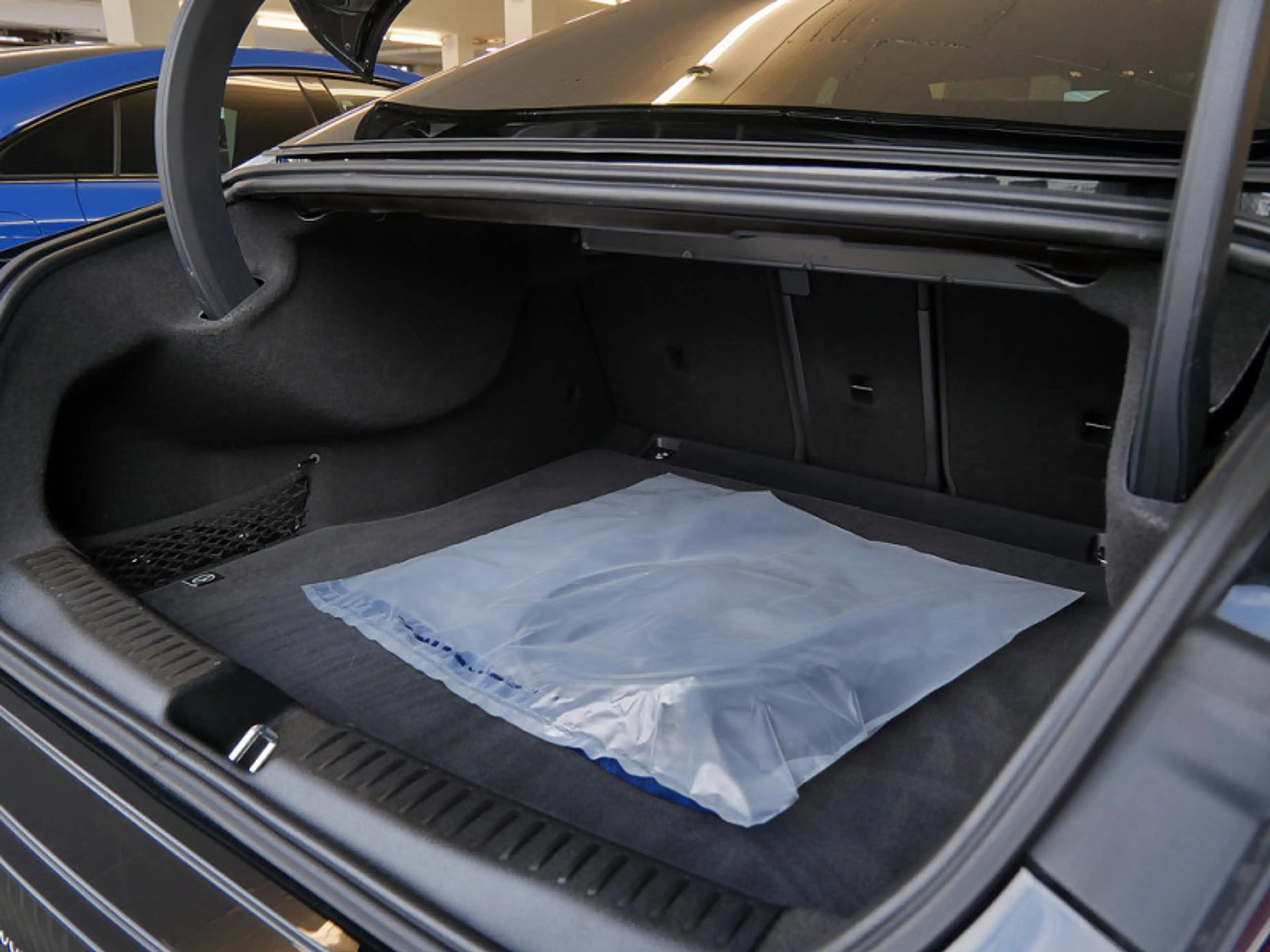 Mercedes-Benz CLA 250 + EQ , AMG NIGHT PREMIUM MEMO DISTR PANO — photo 13