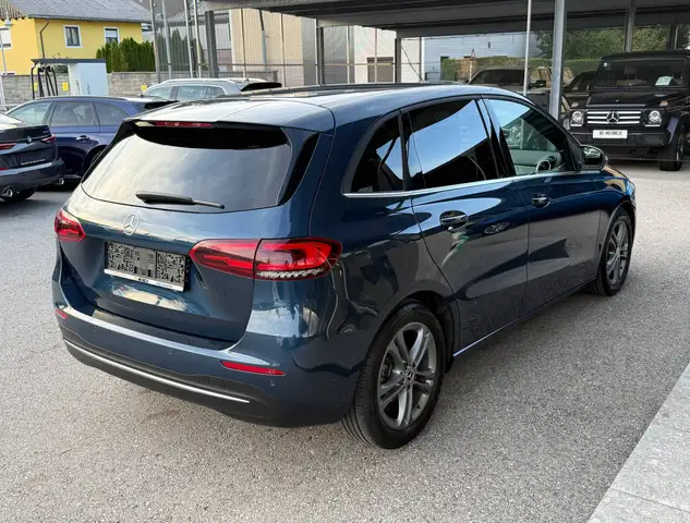 Mercedes-Benz B Class view 14