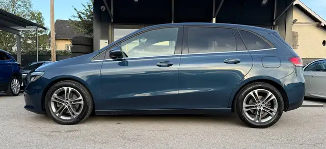 Mercedes-Benz B Class view 8