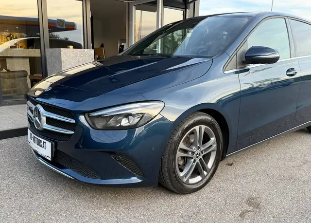 Mercedes-Benz B Class view 7