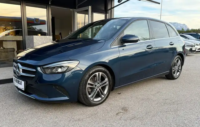 Mercedes-Benz B Class view 6