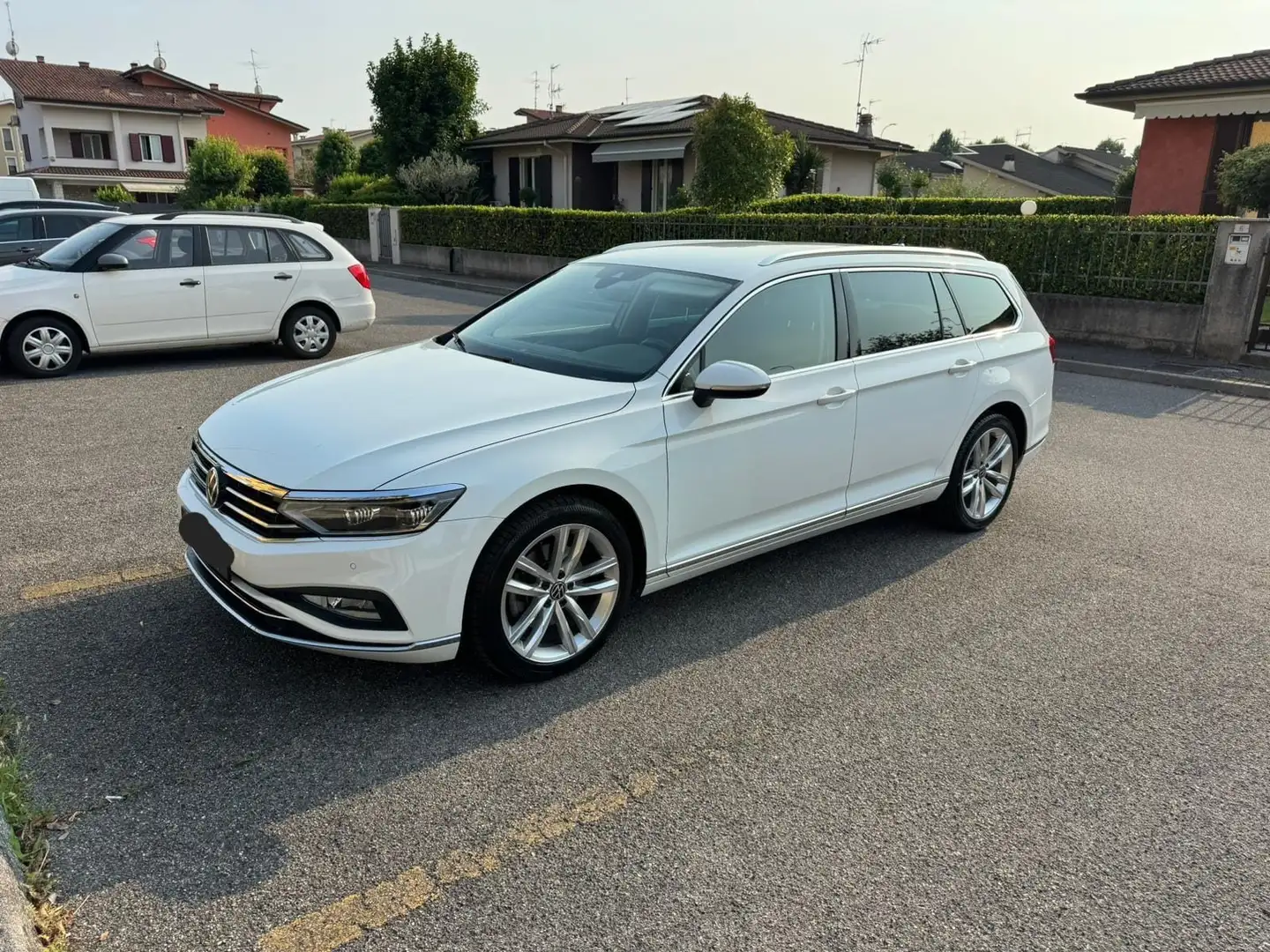 Volkswagen Passat Variant 2.0 tdi Executive 150cv dsg Bianco - 1