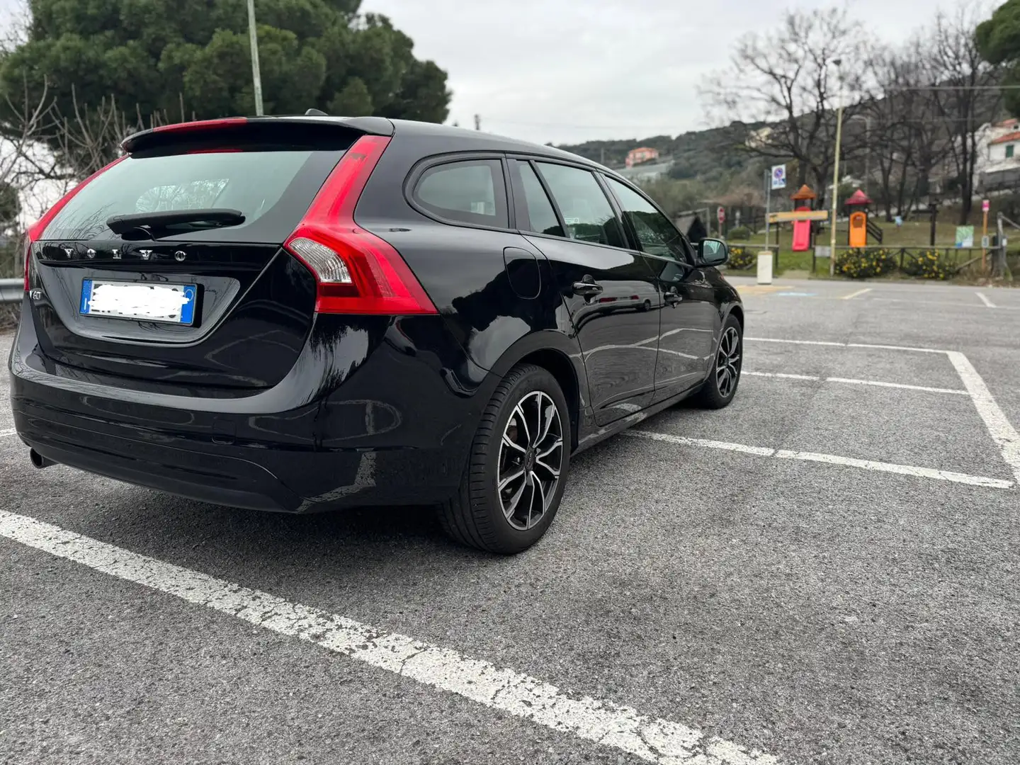 Volvo V60 1.6 d2 Summum - 2