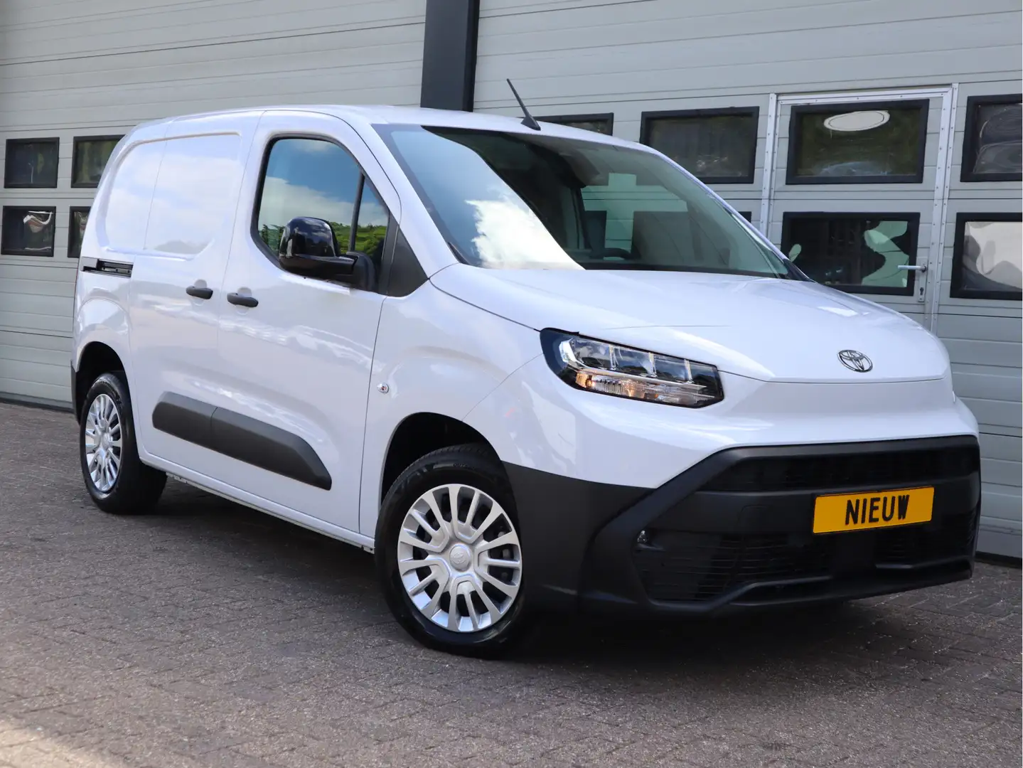 Toyota Proace City 1.5D 75 kw 102 pk Euro 6 - Apple Carplay - 3 Zits Wit - 2