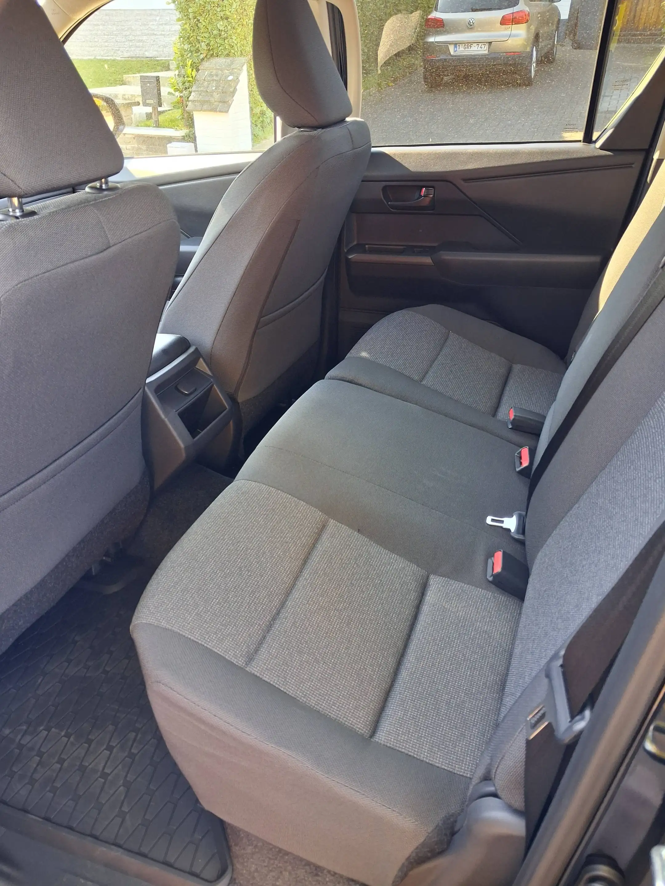 Toyota Hilux 2.8 D-4D 4WD Invincible ERC — photo 8