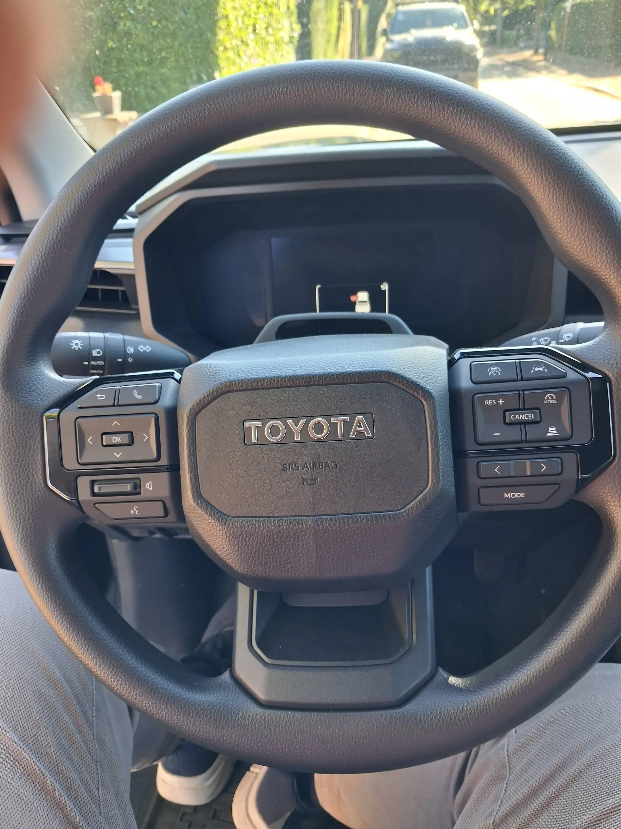 Toyota Hilux 2.8 D-4D 4WD Invincible ERC — photo 11
