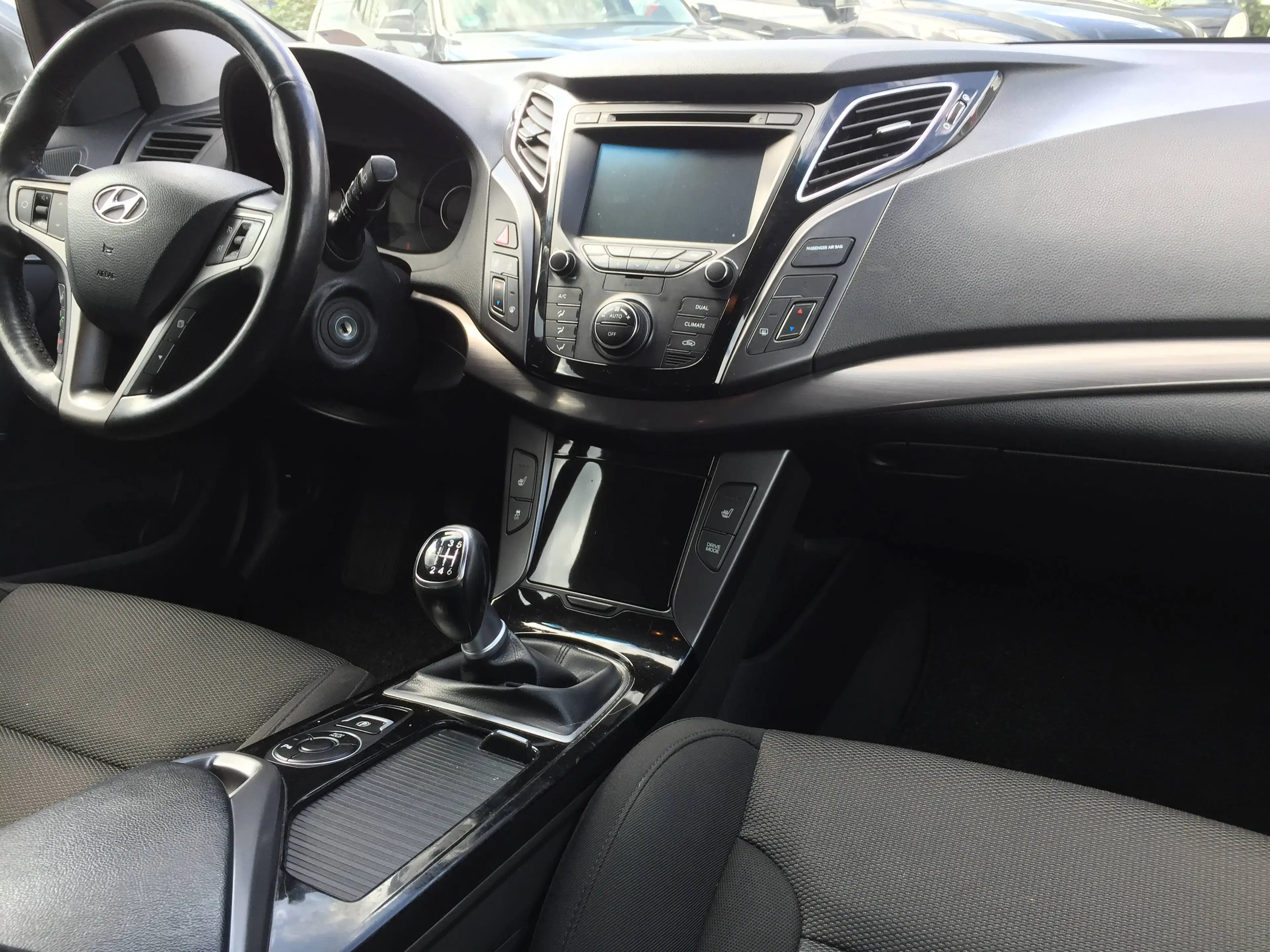 Hyundai i40 i40cw i40cw 1.6 Fifa World Cup Edition — photo 7