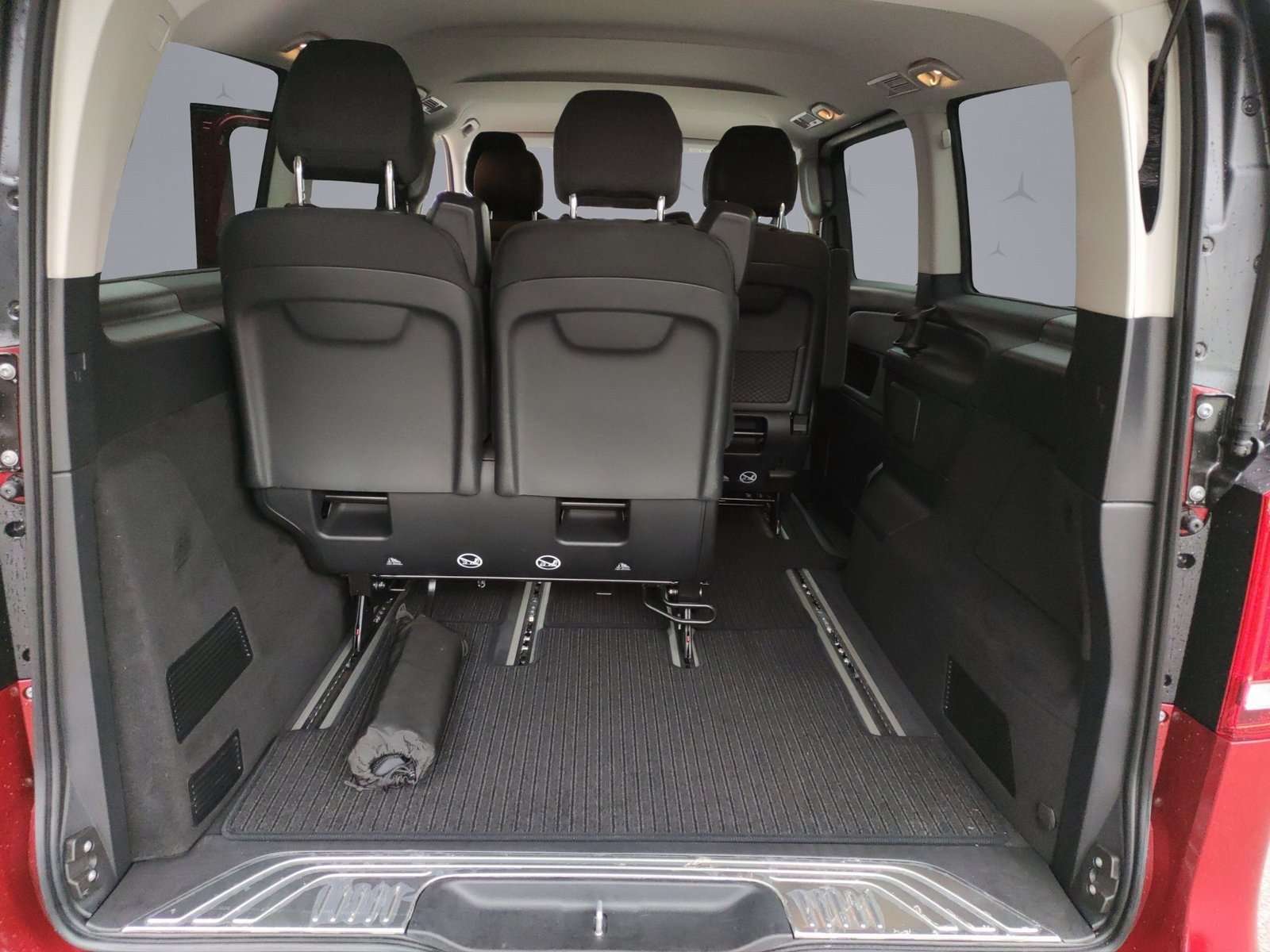 Mercedes-Benz V 220