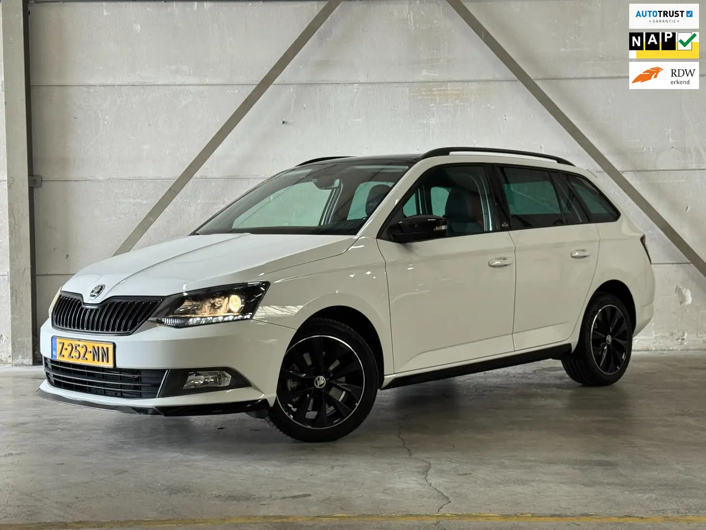 Skoda Fabia Combi 1.0 TSI Monte Carlo Pano Stoelverwarming Bianco - 1