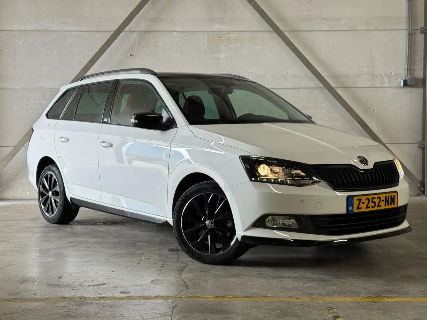 Skoda Fabia Combi 1.0 TSI Monte Carlo Pano Stoelverwarming Bianco - 2