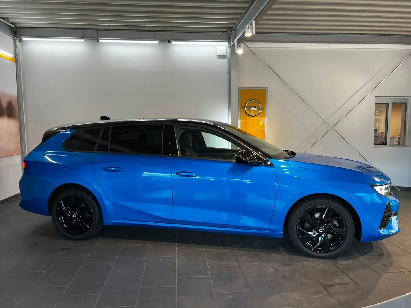Opel Astra ST Ultimate - Pano | SHZ/LHZ | 360° K. | A - 2