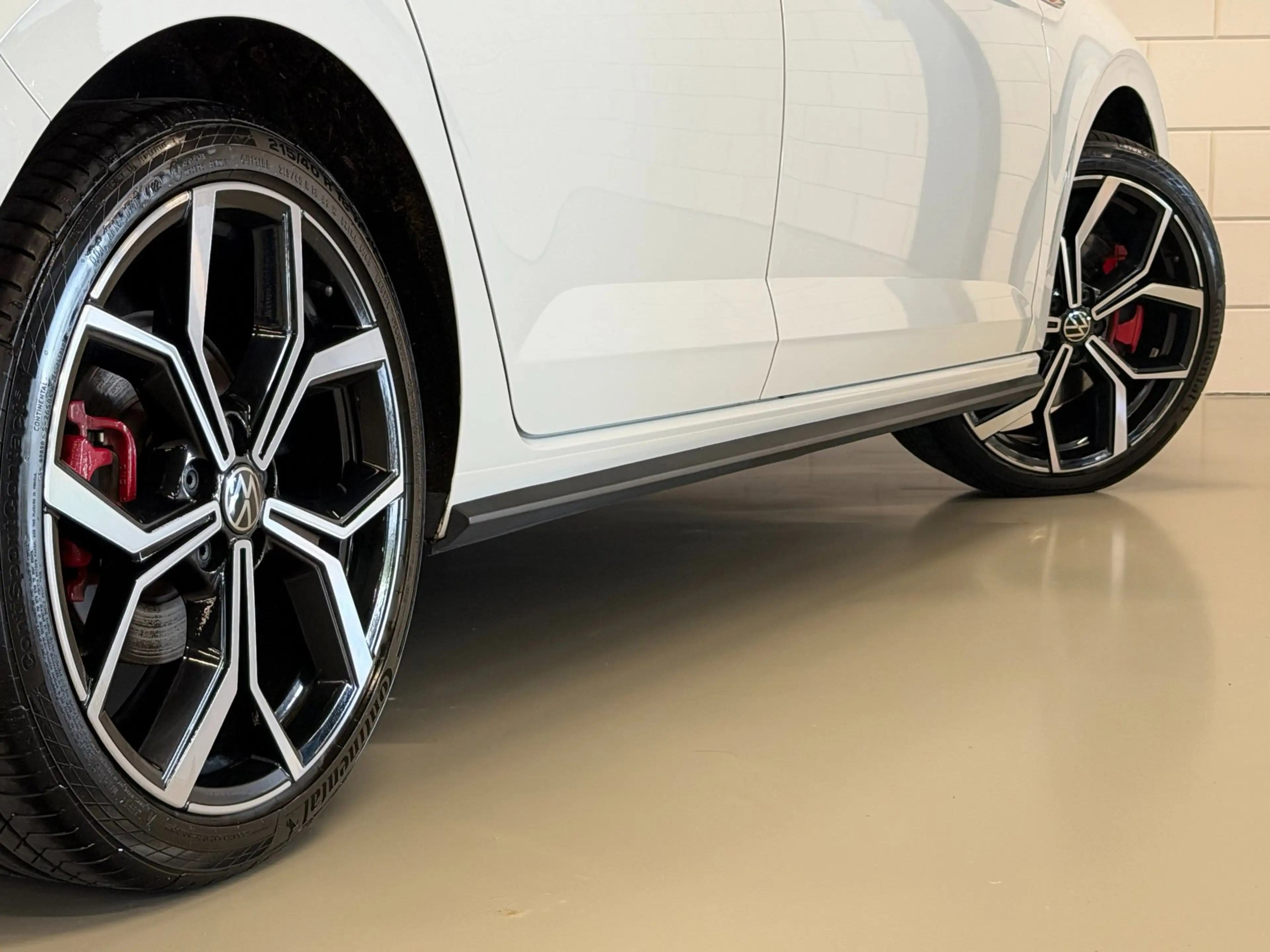 Volkswagen Polo GTI 2.0 TSI | PANO | BEATS | 1E EIG | DEALER | ACC | V — photo 14