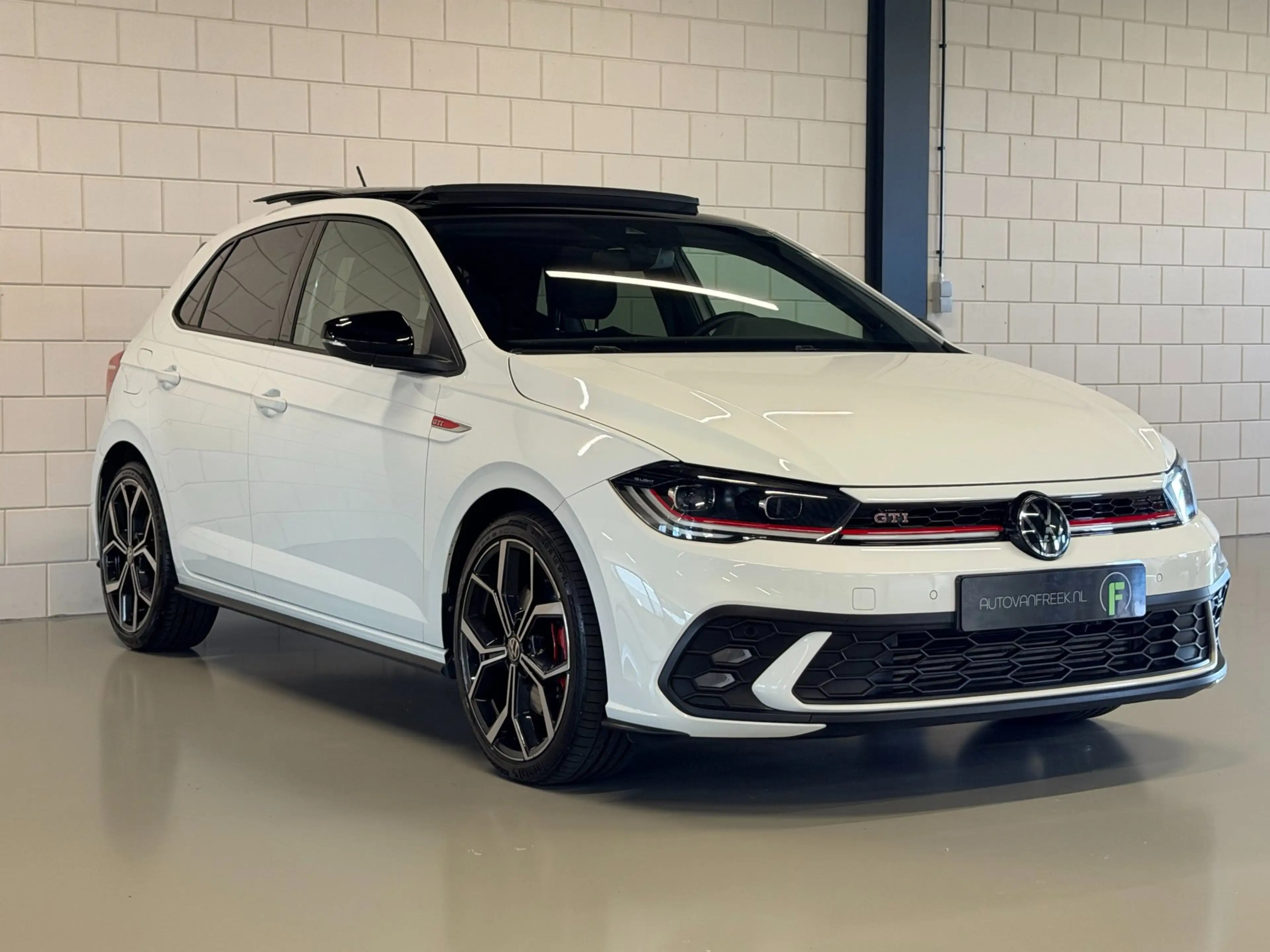 Volkswagen Polo GTI 2.0 TSI | PANO | BEATS | 1E EIG | DEALER | ACC | V — photo 8