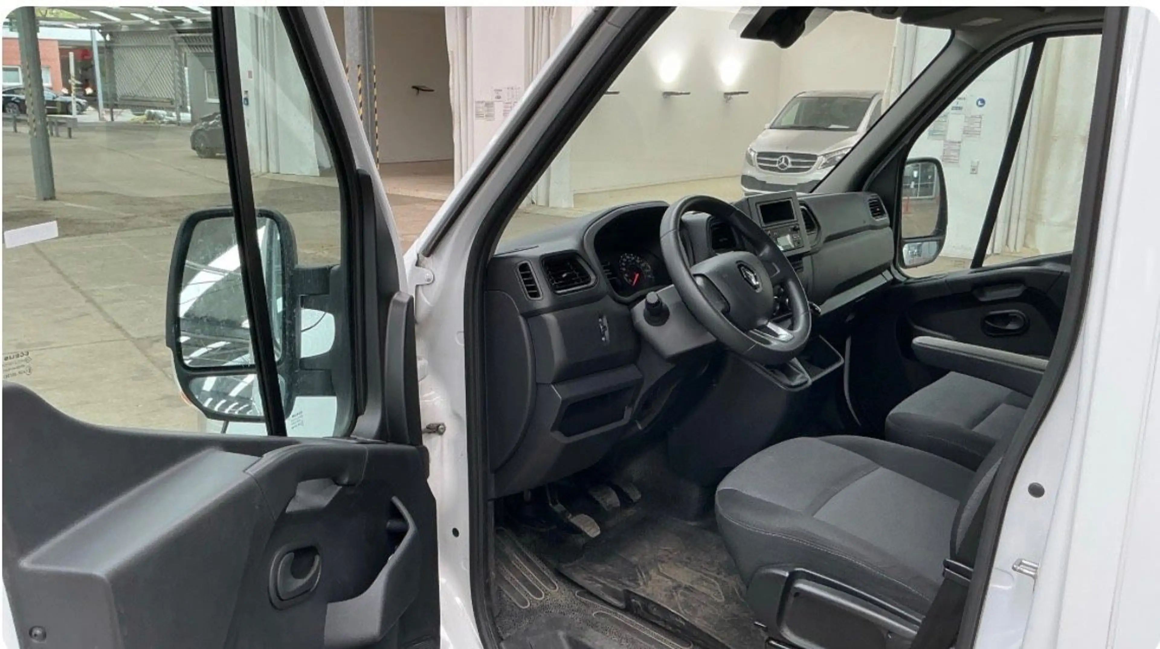 Renault Master III L3H2 DOKA MIXTO KLIMA 7-SITZER 1HAND — photo 5