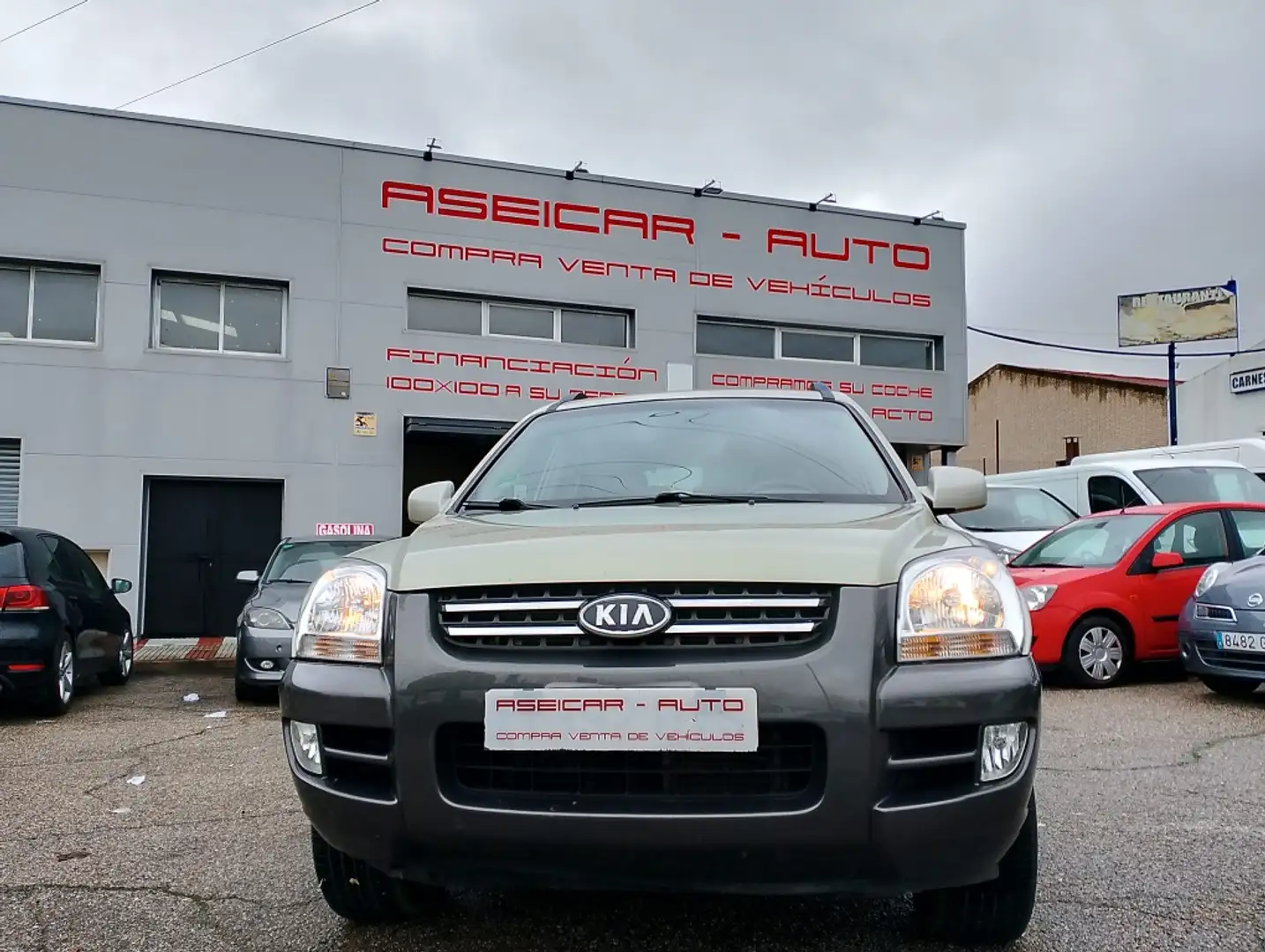 Kia Sportage 2.7 V6 EX 4x4 Aut. Beige - 2