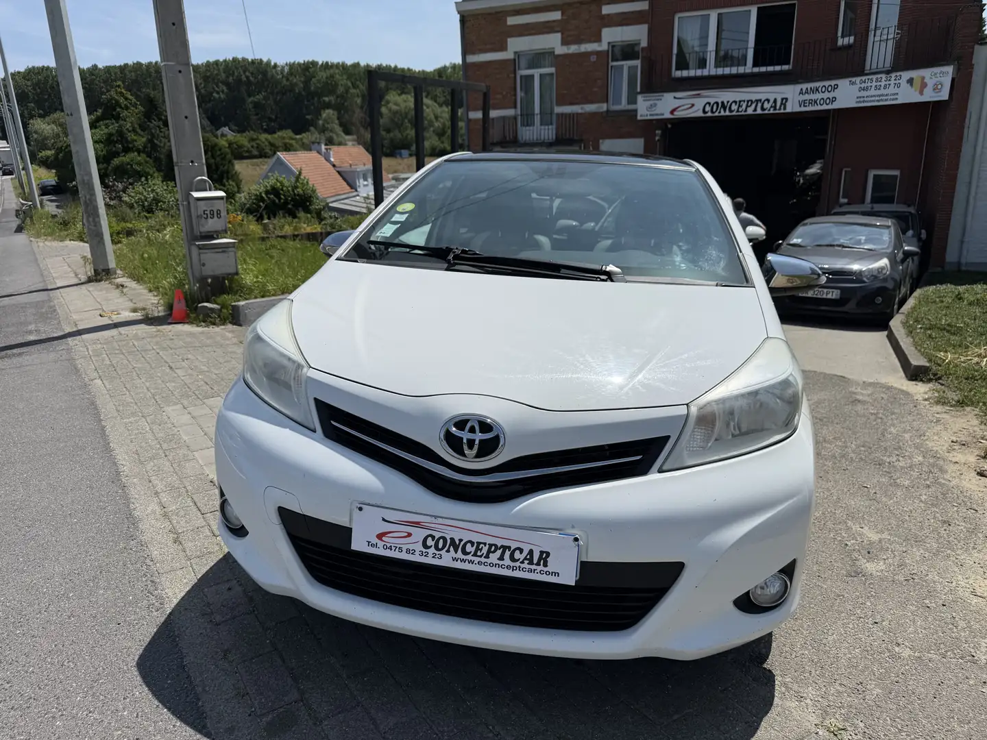 Toyota Yaris 1.4 D-4D Lounge - 2