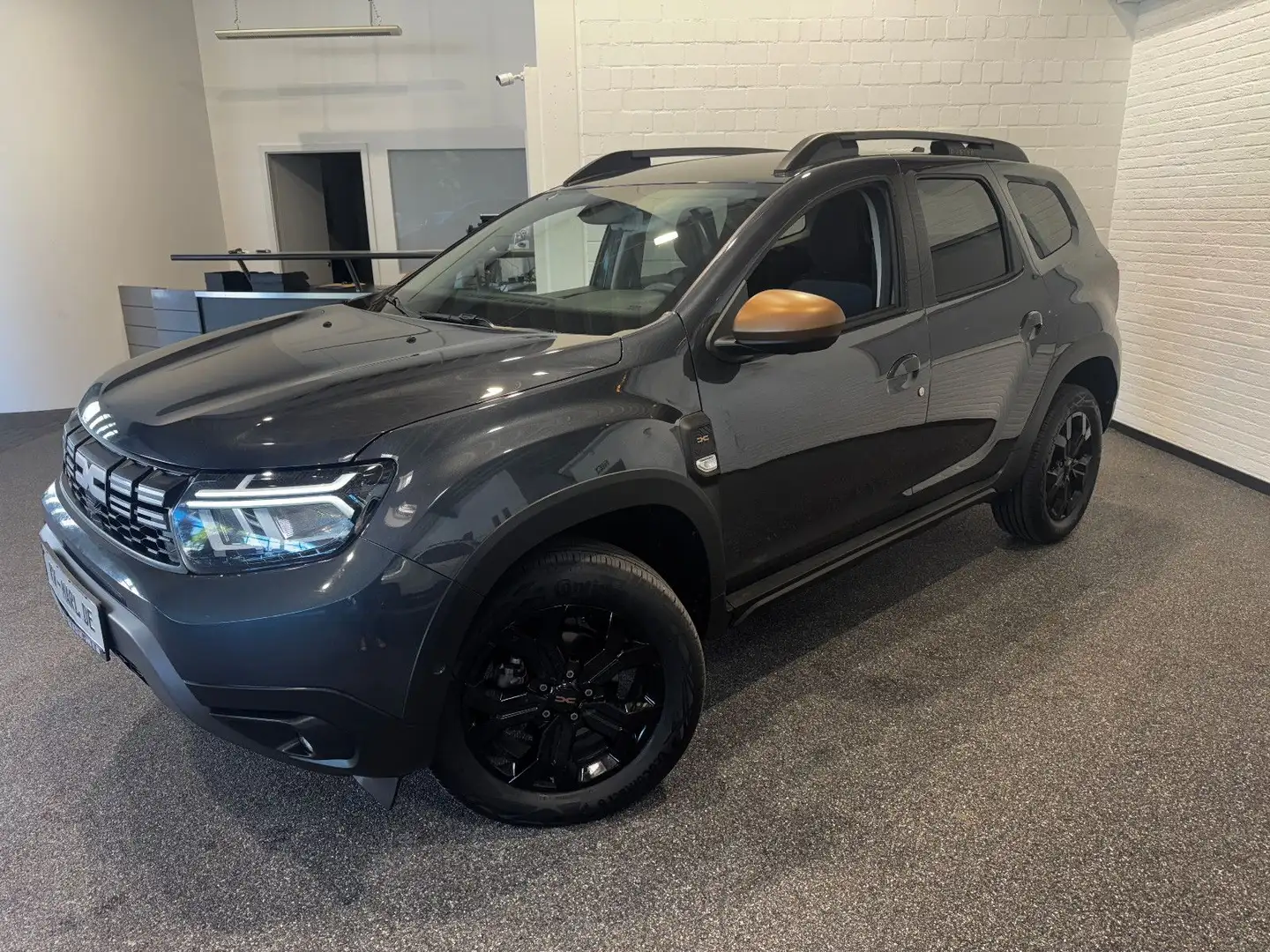 Dacia Duster II Extreme NAVI+CAM SITZH.PDC WINTERRÄDER Grau - 2