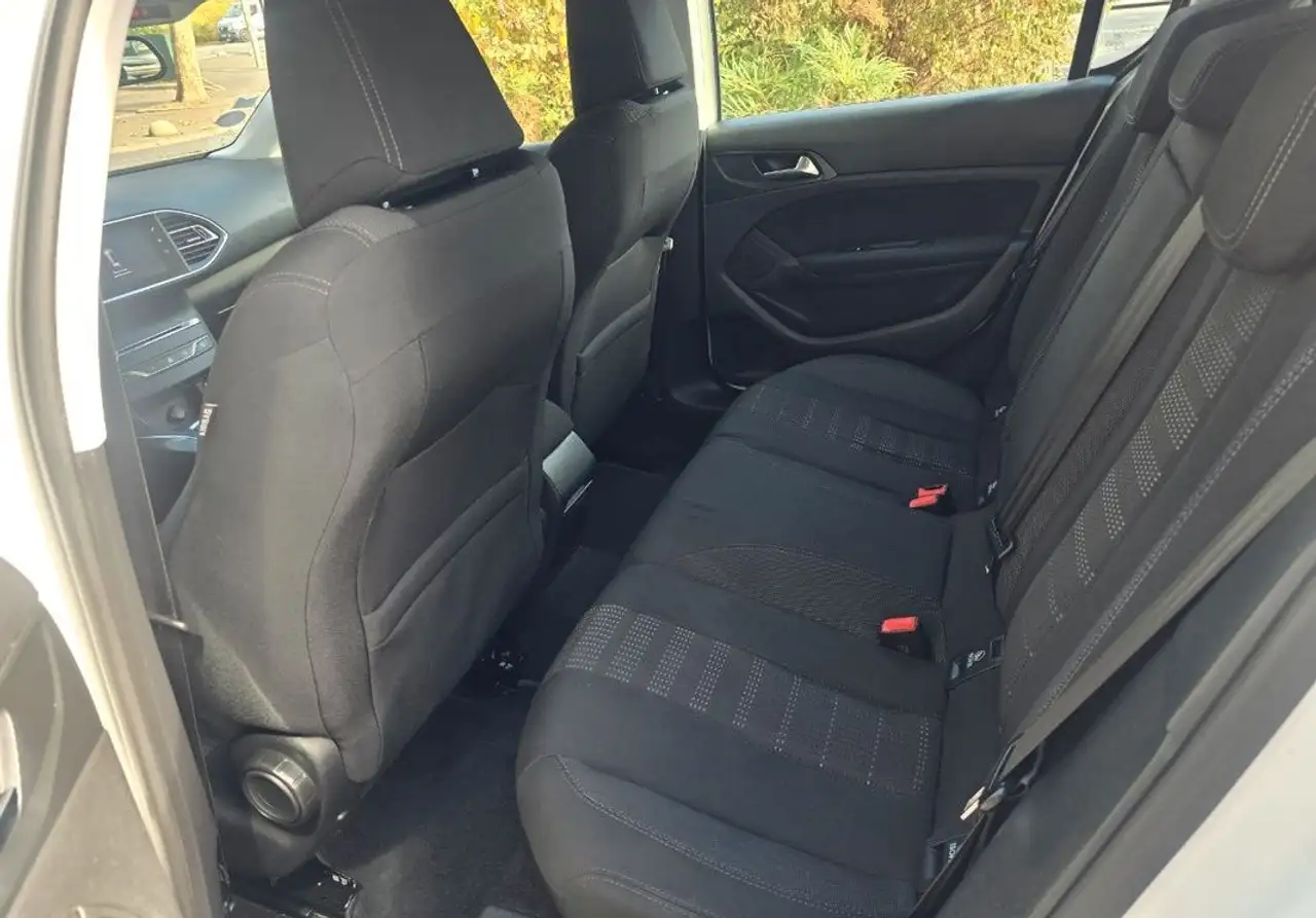Peugeot 308 308 — photo 4