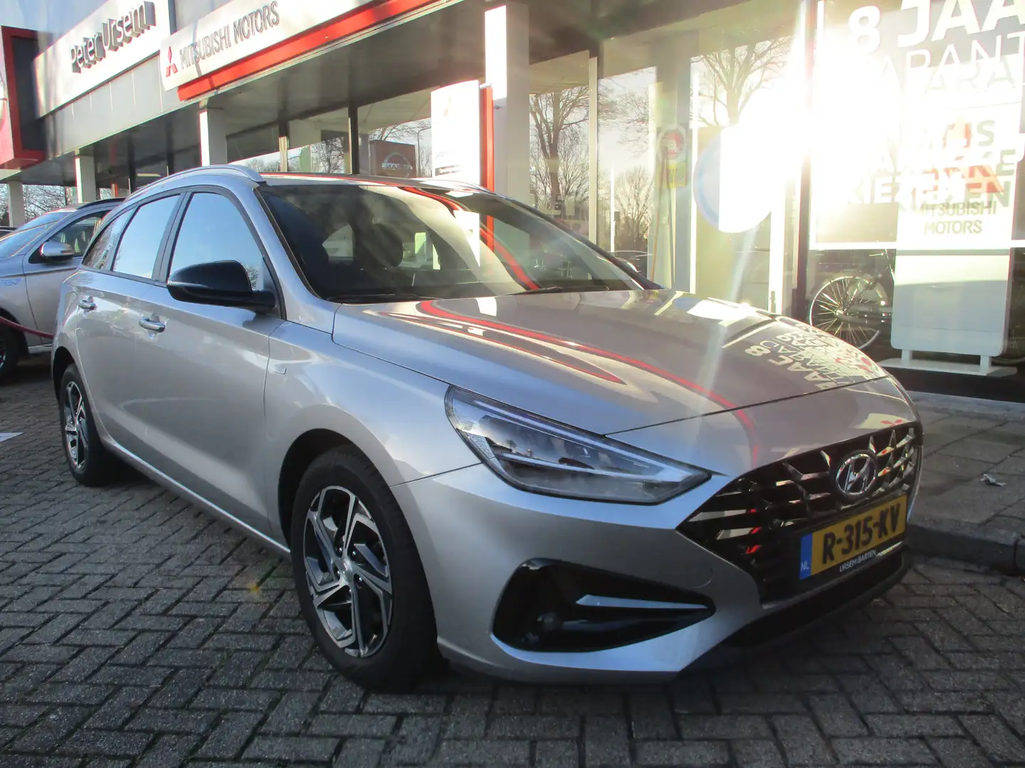 Hyundai i30 Wagon 1.0 T-GDi MHEV Comfort Smart Grijs - 2