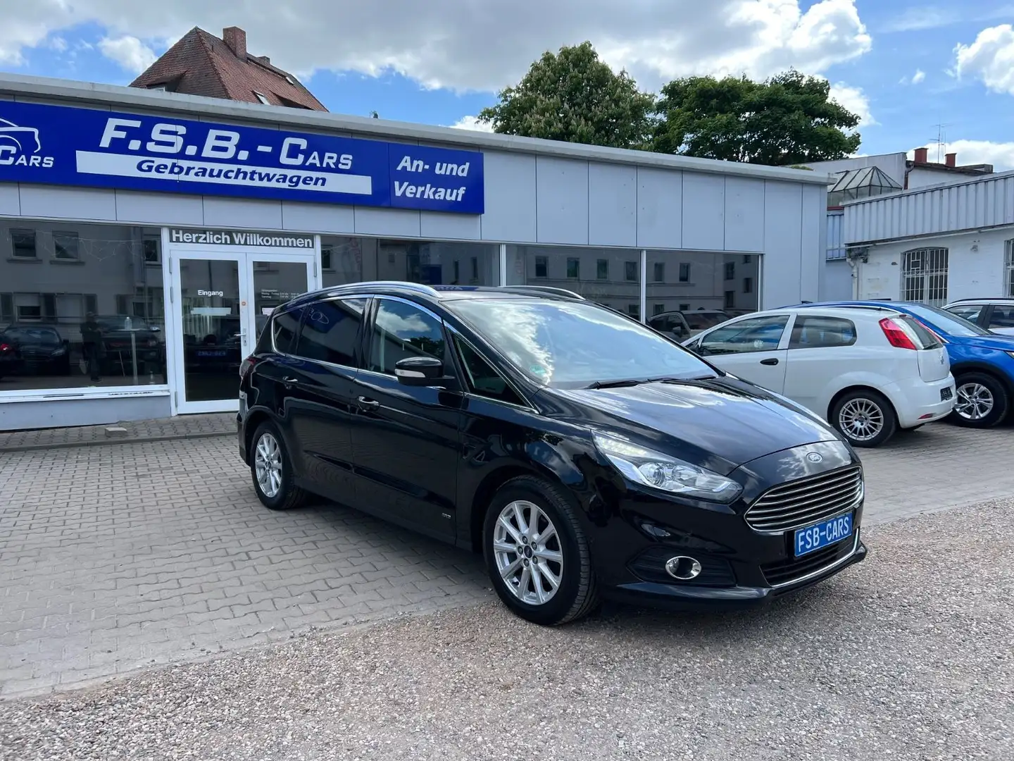 Ford S-Max S-MAX Titanium AWD 2-Hand 7-Sitzen Automatik Noir - 1