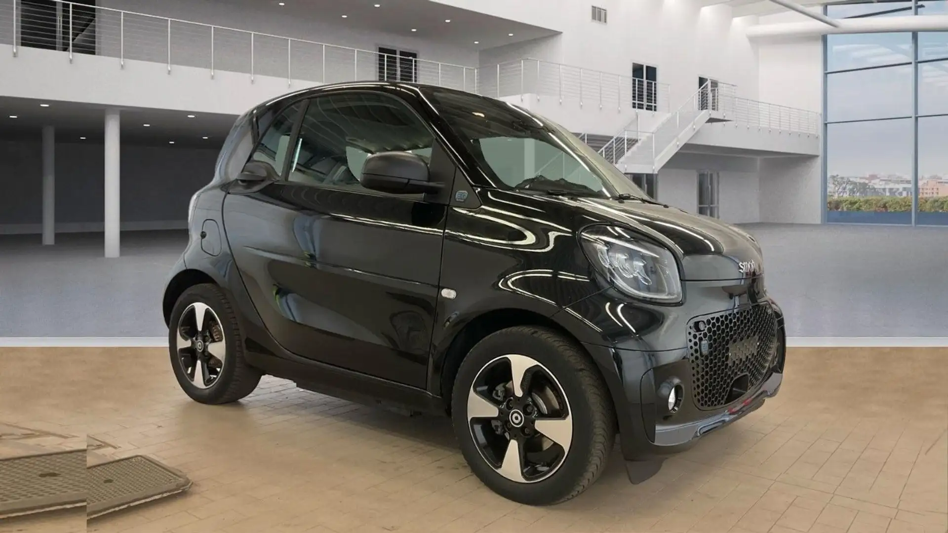 smart forTwo EQ,Kamera,Panoramadach,LED,22KW Lader Schwarz - 1